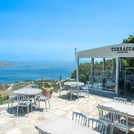 Adrakos (adults Only) Apartahotel 3*